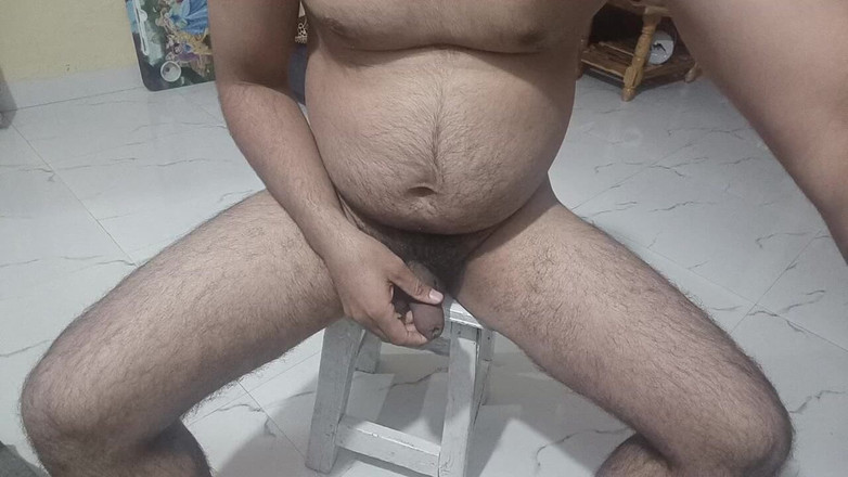 LovedSunsine1990: 我脱掉所有的衣服，狠狠地按摩我的东西