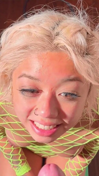 Sexy asijská Gia Dibella šukání do obličeje Drsný sex zadek Jíst a chcaní
