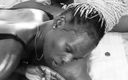 nilah0: Áspero babe masturbación con la mano