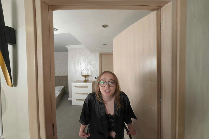 NO2StudioVR: Emejota - a Nude Begining