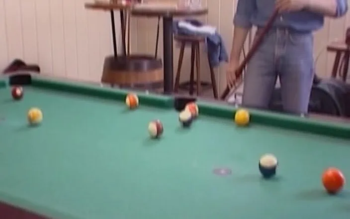 Deutsche Damen: Brunette German Doll Sucks Dick by the Pool Table
