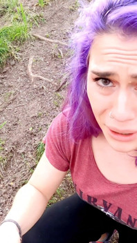 Pití chcanek na ulici z dovolené v Argentině, všechny žluté