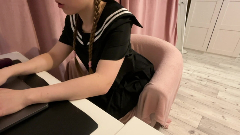 Inga lillypop girl: Girl in Uniform Watch Porn Masturbates