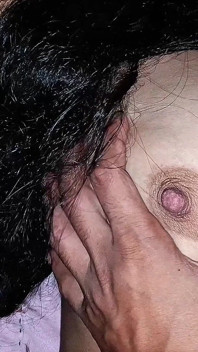 Desi bengálská velmi sexy holka, ošukaná těsná 18 kundička v hotelovém pokoji, indická desi vesnická holka sex celé video.