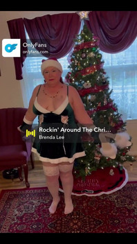 Rockin' Around the Christmas Tree