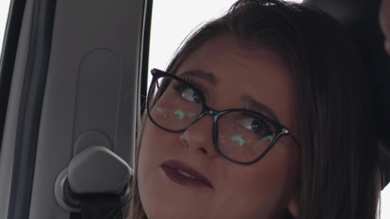 Plenna Club: Hij haalde me op van de universiteit ... Ik had nooit...
