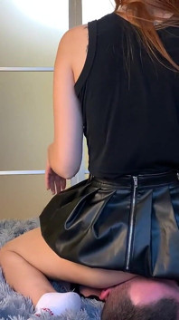 Kira amateur, adoration de la chatte et adoration du cul en culotte