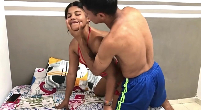 Johanna_love: Detonating pepek kaya adik tiri saya