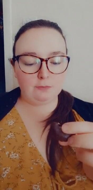SSBBWLadyBrads: Eu estou comendo esse donut para você