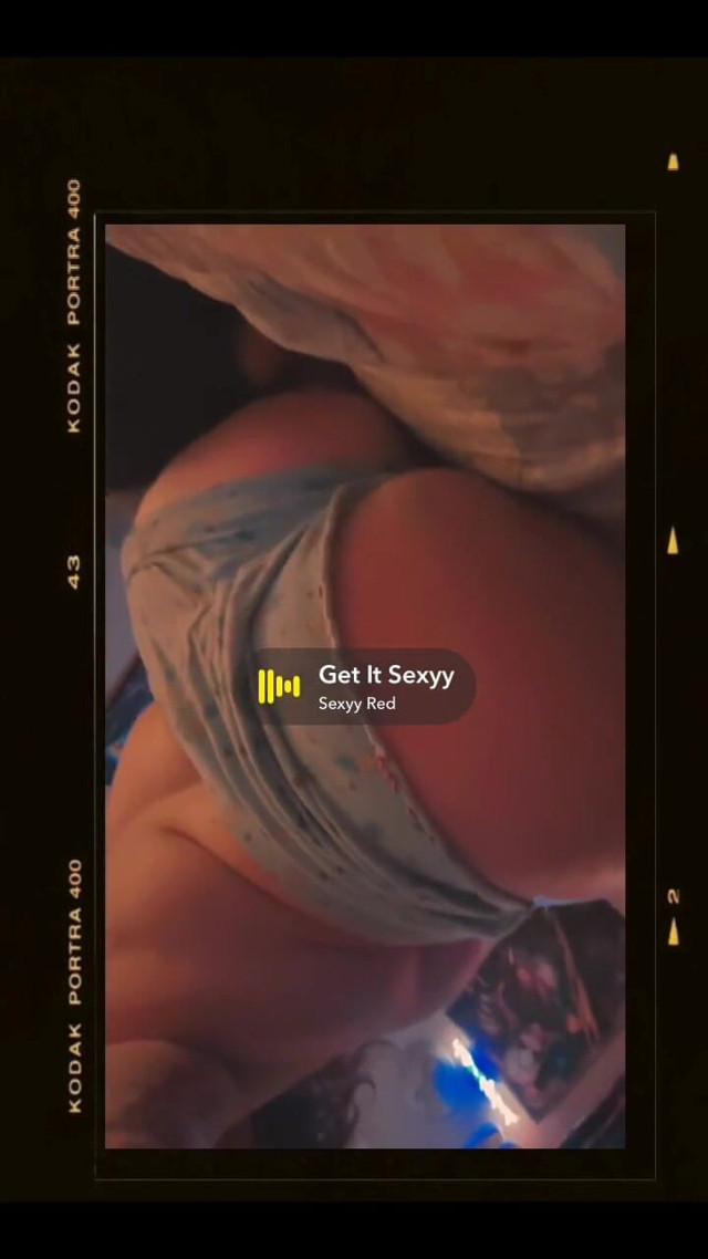 Hump Day! (Amber Lee) Hump Day! (Amber Lee)