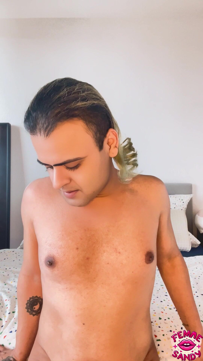 Femme Sandy: Mtf Transformation: Naken Grwm (smink &amp;klänning)