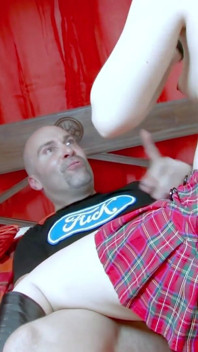 Porn Video: Tania Teen Max Cortes