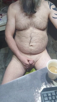 Beau coffe de dimineață și masturbează-mi pula