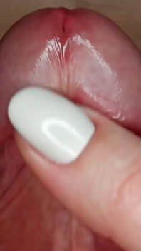 She Caresses His Frenulum and He Quickly Cums