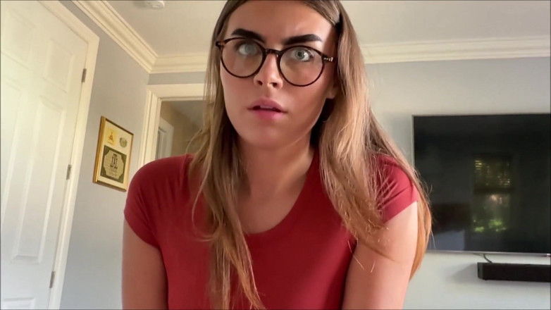 Alex Adams: Little Step Sis Proves She's Not a Nerd - Selina Bentz -...