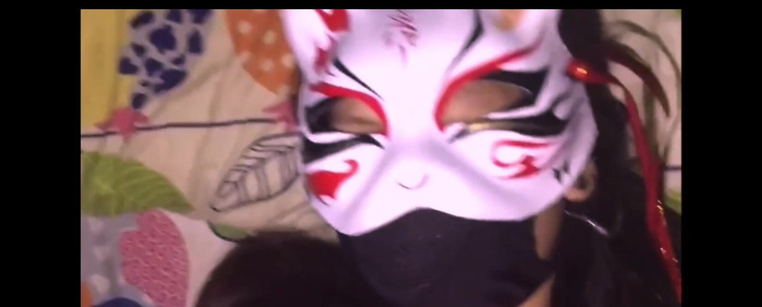 Hashini Hirunika: 빨고 섹스