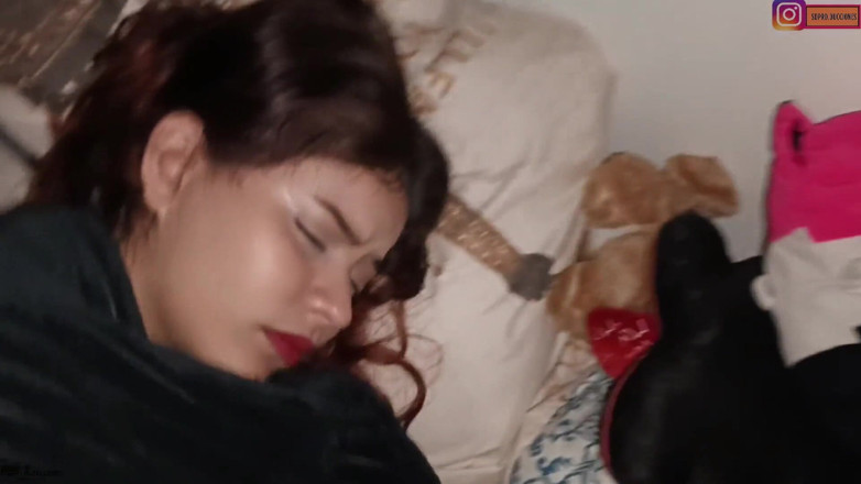 MAFELAGO: My Girlfriend Gives Me Some Good Blowjobs in My Room-porn...