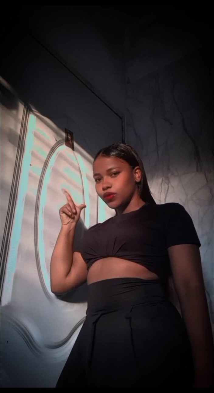 Minayi: Kalau kamu suka kontenku kenapa kamu nggak nyari aku pakai...