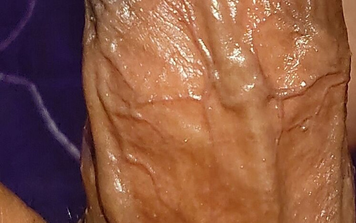 Jastin: Тінка з коледжу мастурбує, дивлячись на дівчат_hard камшот на член