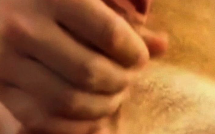 Soloboy studio: Plăcere privată în tăcere - moment solo intim"