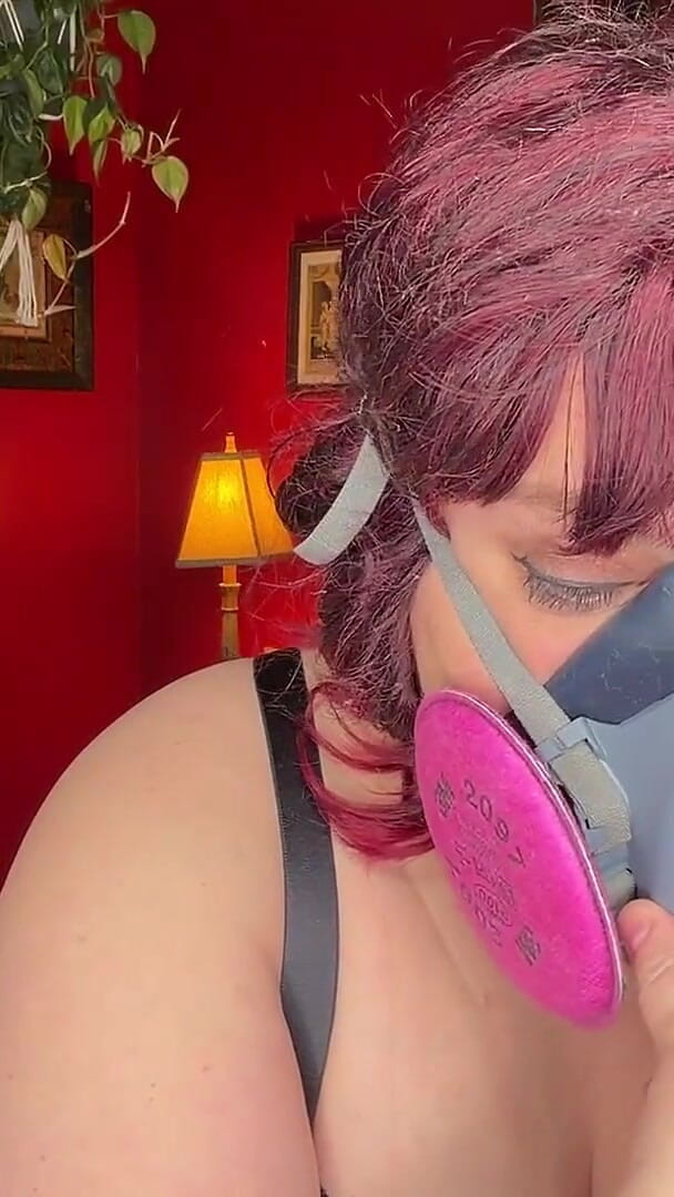 SophiaSylvan: Respirator Girlfriend 1