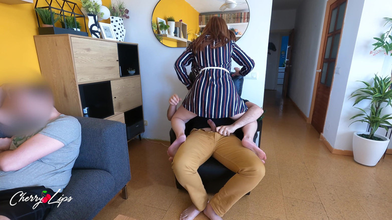 Cherry Lips: Stealty knull bakom min styvbror med sin bästa vän