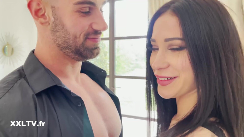 XXLTVFR: A Naughty Afternoon with Lolla Bellucci