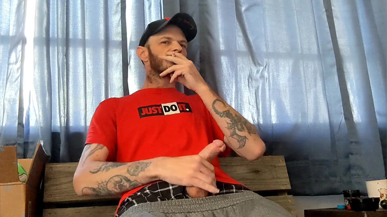 Codi Bonez: Добірка куріння і погладжування - дим, великий член і сперма