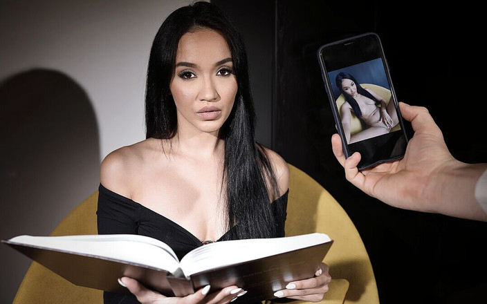 Dark Room VR: Hola, Cagna!