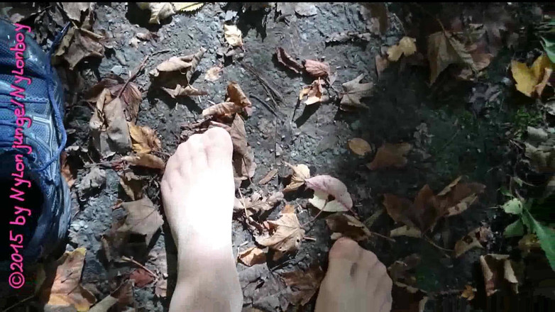 Carmen_Nylonjunge: Đi bộ trong rừng nylon nhỏ