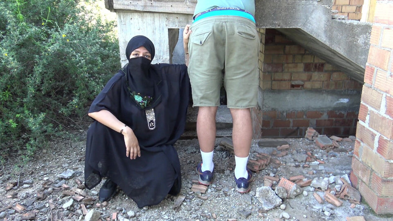 Souzan Halabi: Suami cuckold