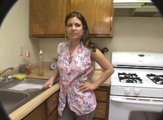 Homegrown Handjob: Latina housekeeper strokes off her employer