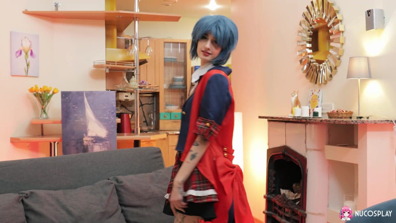 Nu Cosplay: Fetei cu părul albastru Sasha Paige îi place să-și fută pizda...
