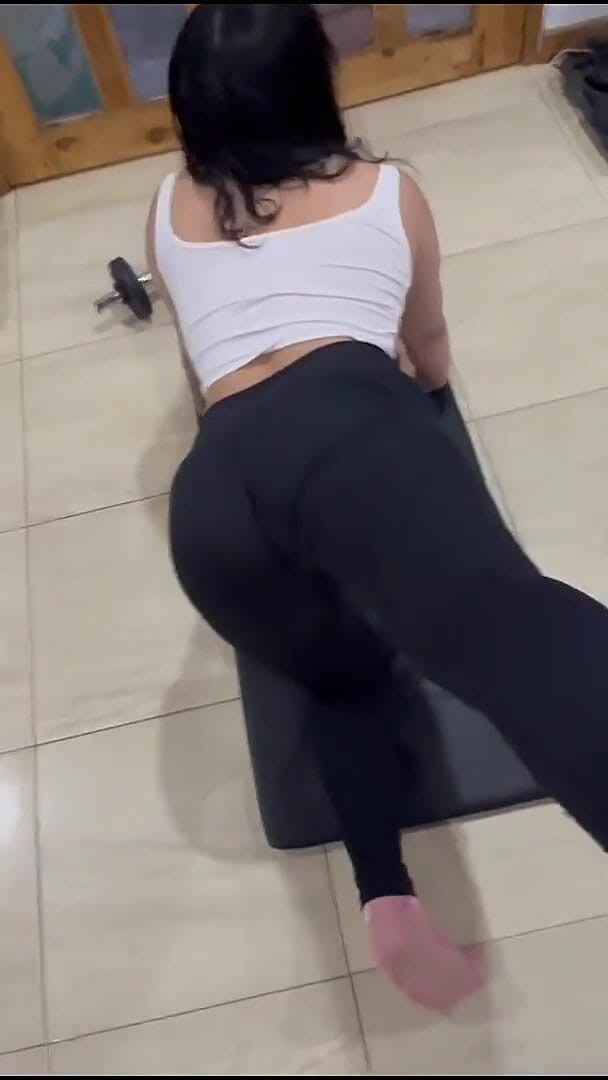 Clarkykore: I Help Train Her Big Ass