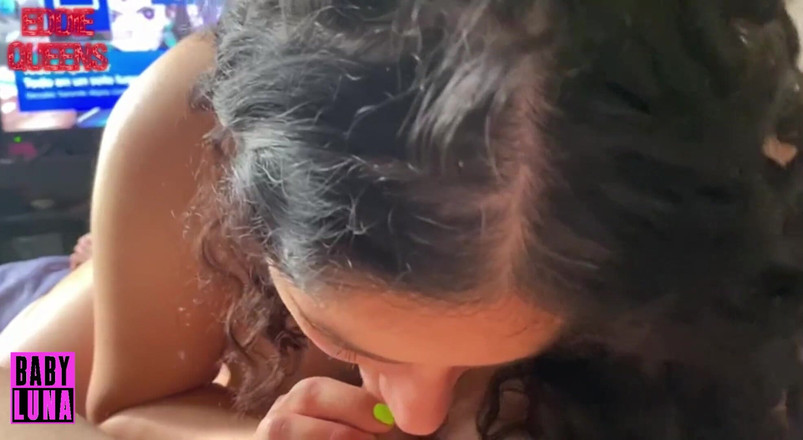 Eddie Queens: プータ・アルゼンチンのBabyluna939が私のチンコをしゃぶり、胸で手コキしてミルクが切れるまで続けて