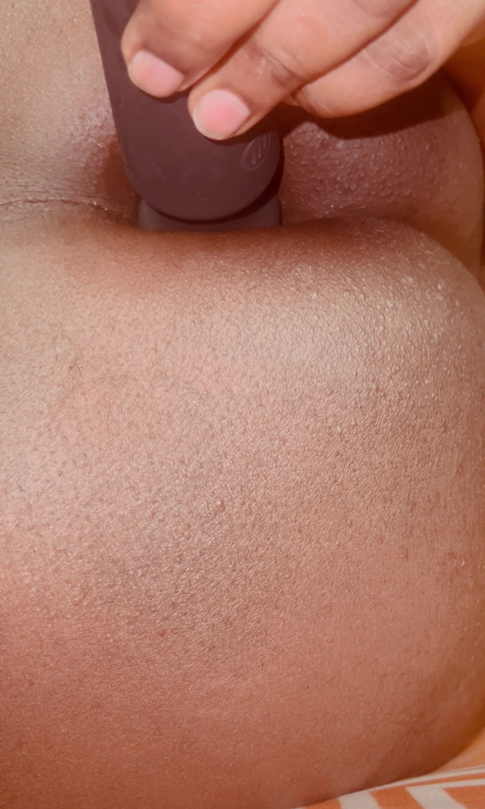 Bareback Sam: Fick meinen indischen arsch mit buttplug