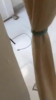 내 이웃은 정말 날 따먹고 싶어, 나는 그의 소원을 이행. 이웃을 위해 창녀가 되어야 할 때도 있습니다.