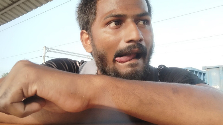 KUMBHA MANOJ KUMAR: Xhard Star india Zug im großen Drachen