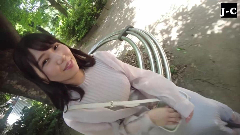 J-Cams: 열정으로 비밀 연인을 기쁘게하는 헌신적인 27 세의 사토민 - a