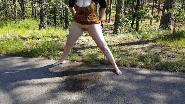 Mandy-Scholz: ¡Meando! Mear, perra!