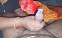 Lovely Kavita: Schwägerin wendet Öl auf, massiert den schwanz und gibt sperma frei