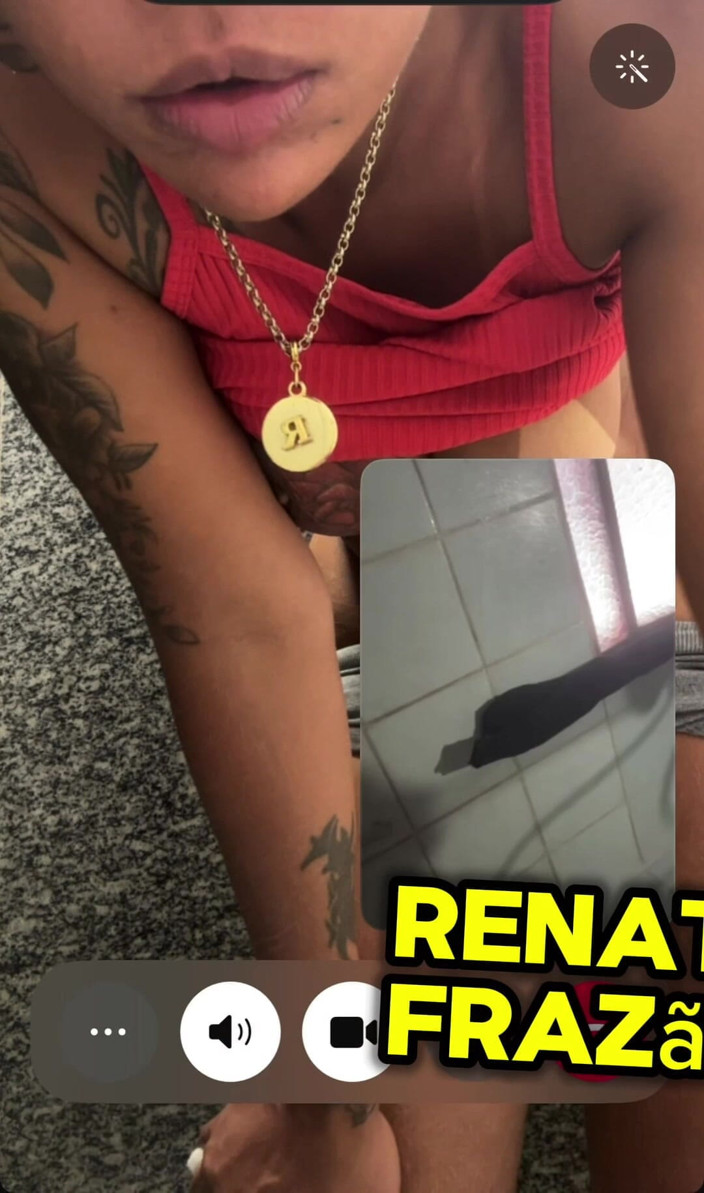 Renata Frazao: 화상 통화