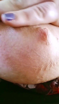Madura adoração de peitos grandes e joi