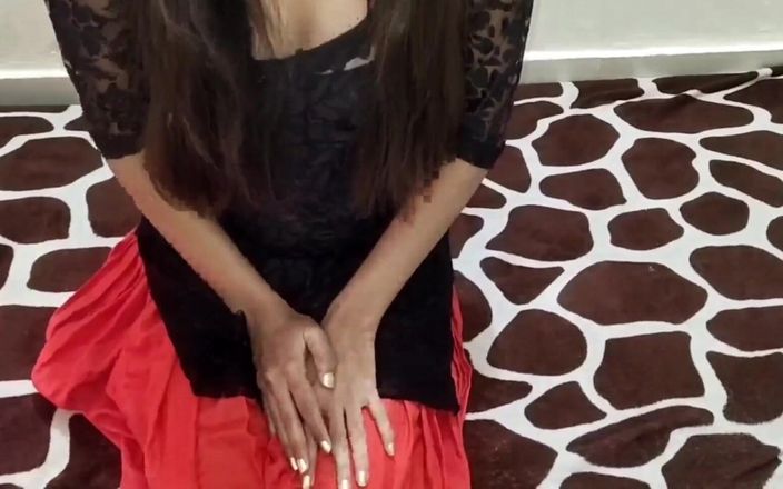 Saara Bhabhi: भारतीय प्रेमिका प्रेमी को चोदने के लिए बहकाती है, कमसिन प्रेमिका अपने प्रेमी को चोदने के लिए अपने कमरे में घुसती है, जोरदार सेक्स