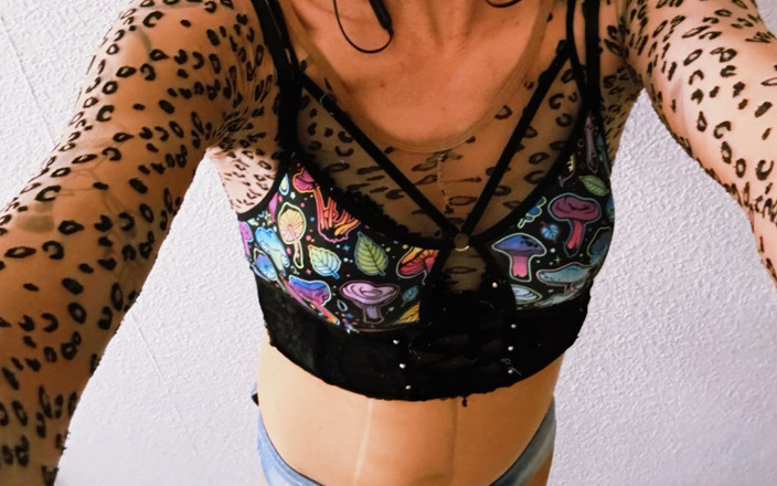 LeaNylon2021: Yalnız dildo götten sikiş