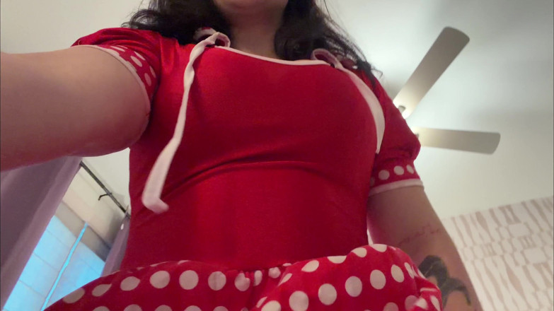 Kink in Time: Tilly Mcreese's Sultry '50s Giantess Fantasy 4K POV Tiny Thrills Awaits!