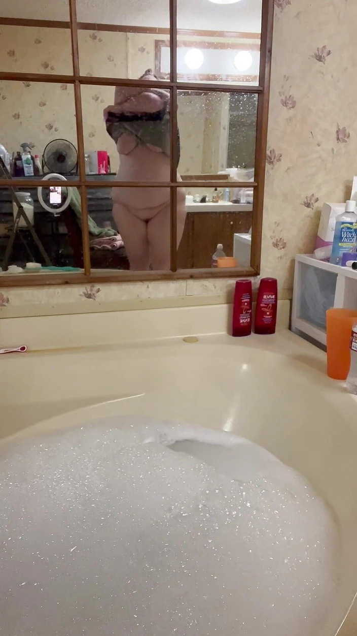 PlayfulRose1: Bubble Bath 1