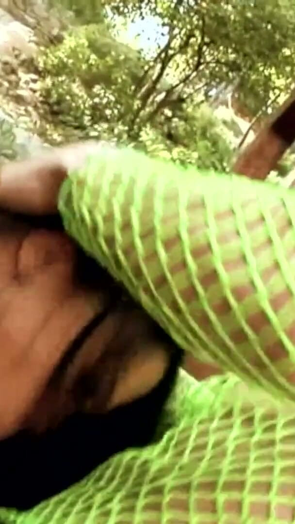 Zizi Vids: Take the Double Penetration and the Threesome Outdoor and Do...