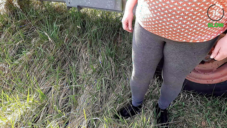 Bouncy Tits Action: Wank -spelet 26 - försök att inte komma