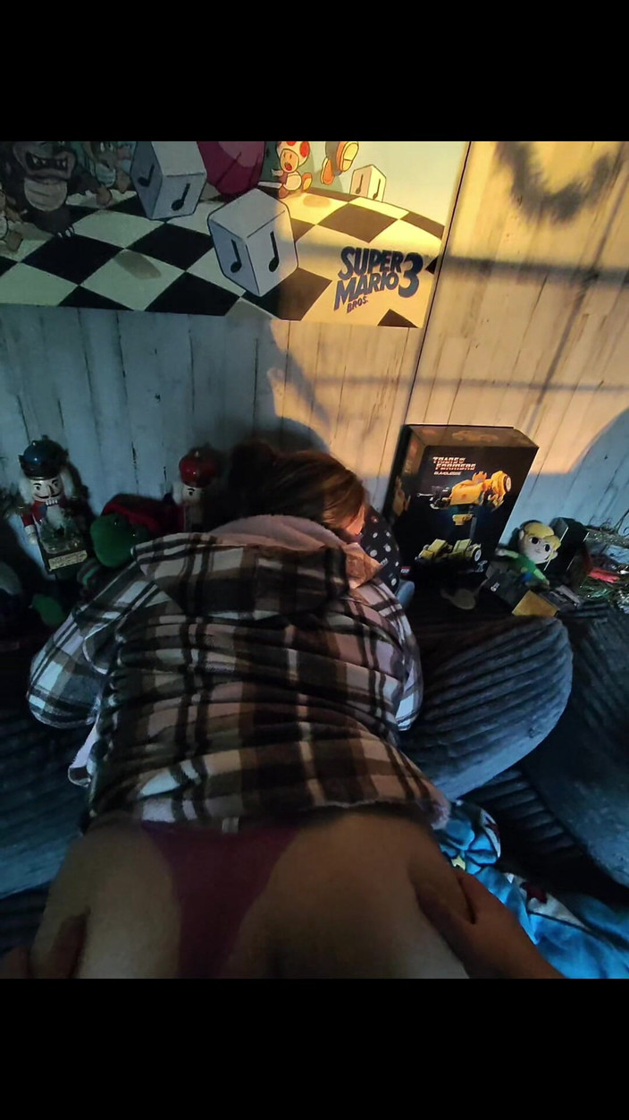 Mrs Awesome: Dikongkek pepek saya sebelum makan malam.